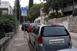 Sat parkiranja oko 5 evra