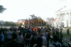 Demonstranti ispred zgrade Skupštine Makedonije, počeo novi protest