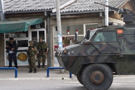 Poginulo 5 policajaca, više od 30 povrijeđeno