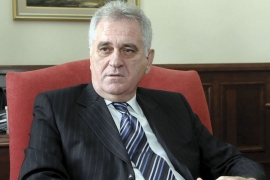 Nikolić odlikovao Kastra