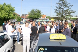 Protestovali taksisti u Banjaluci
