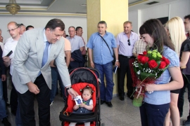 Dodik uručio novčanu pomoć
