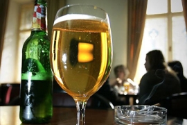 U svijetu ima milijardu pušača, 240 miliona alkoholičara