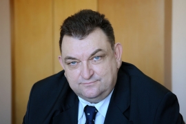 Lolić: Ne davati slatkiše između obroka
