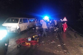 U sudaru autobusa, kombija i automobila povrijeđeno više osoba