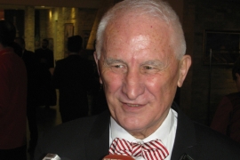 Bećković: Ćirilica je dio našeg identiteta