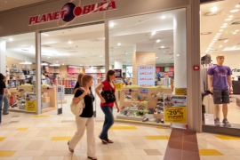 Planet obuća i Nes radio poklanjaju najbolje cipele na planeti