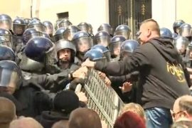 Zagreb: Veterani probili policijsku ogradu