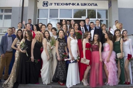 Blistali kao zvijezde sa crvenog tepiha