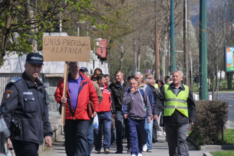 Radnici Unis Toolsa i jutros ispred zgrade Vlade FBiH