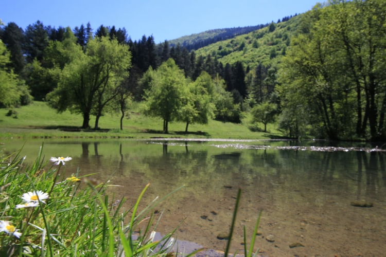 Danas vrlo toplo, popodne kiša na sjeveru