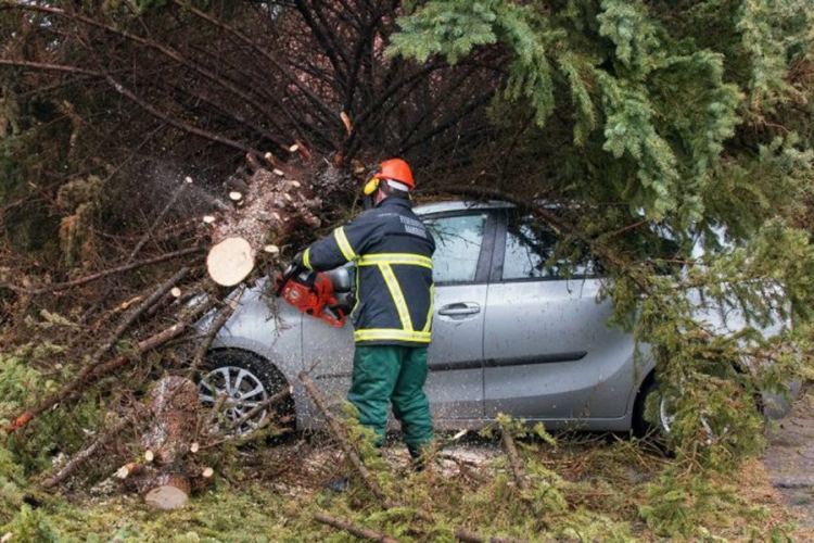 Nevrijeme u Njemačkoj: Poginula najmanje jedna osoba   
