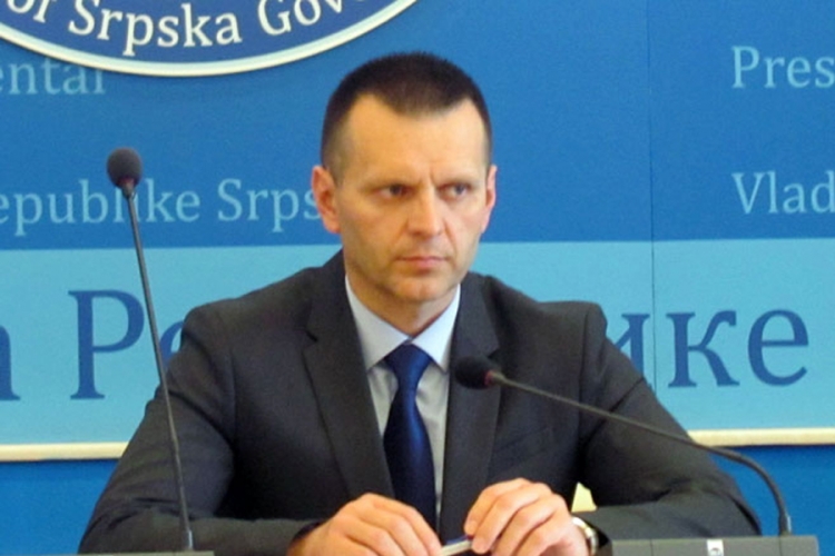 Lukač: Ratne zastave Armije BiH shvaćene kao provokacija