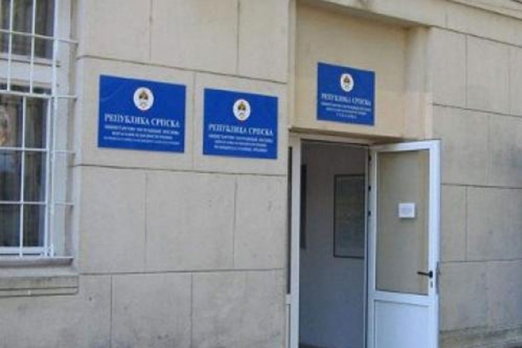 Zloupotrijebio dozvolu vozača instruktora