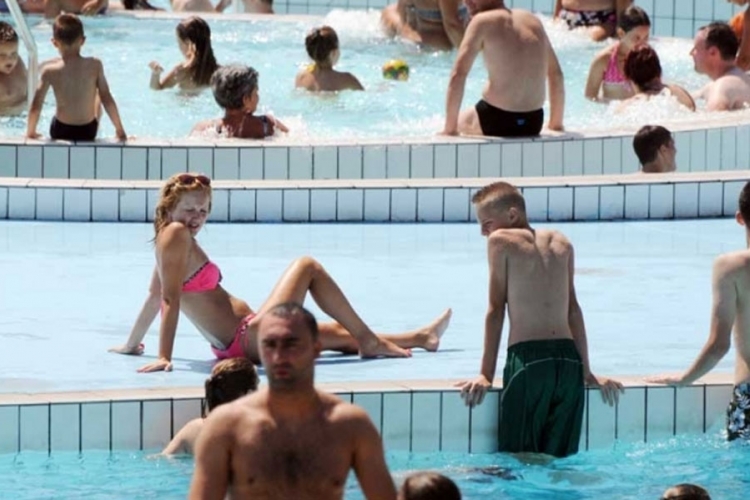 Kupanje na Akvani počinje 29. maja