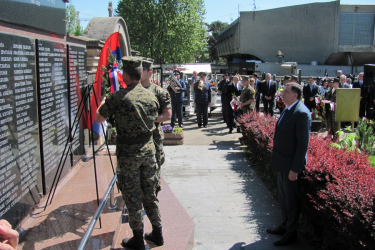 Dodik: Vojska najčasnije uticala na stvaranje Srpske