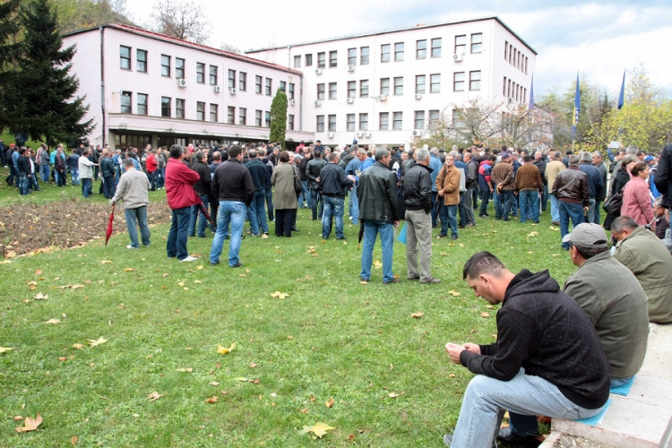 Novi zakon o radu razljutio sindikalce