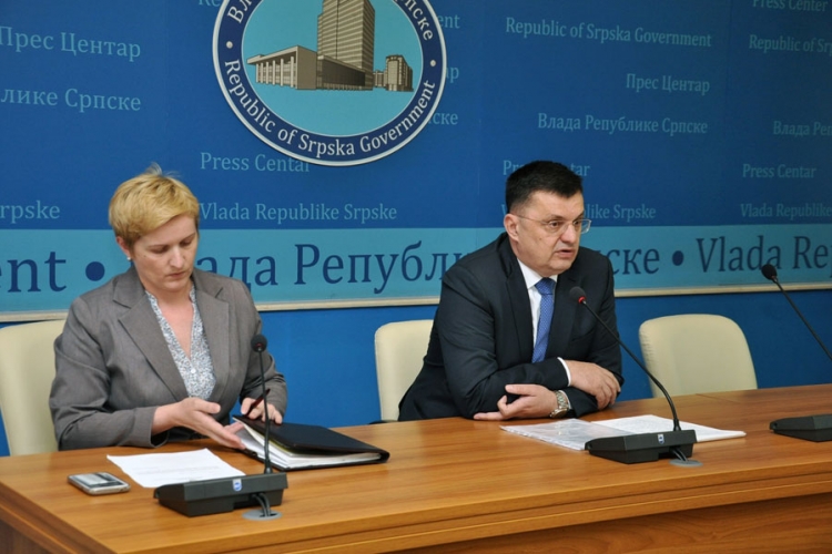 Za obnovu od poplava prikupljeno 112.053.000 KM