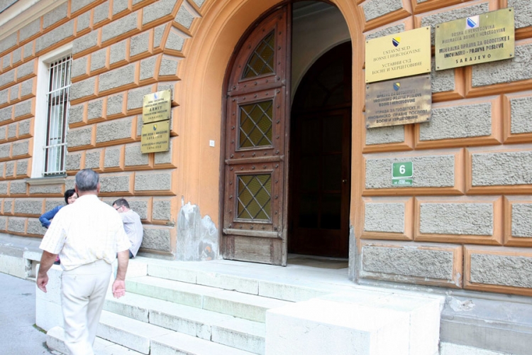 Odgođena rasprava o ustavnosti Zakona o praznicima RS