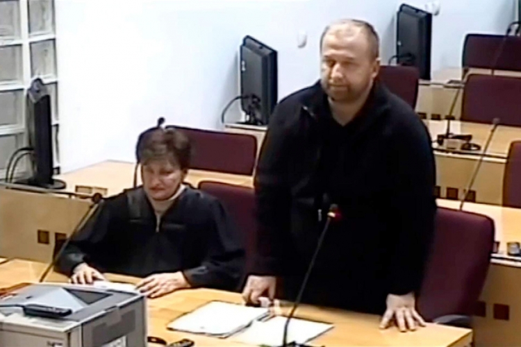 Tvrdi da nije kriv, ali priznao da je uzeo novac