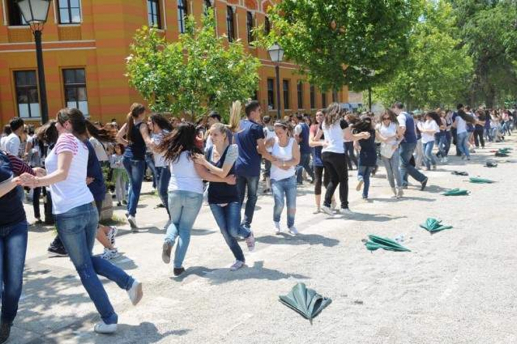 Maturanti završili srednju školu