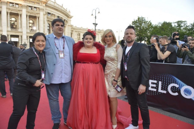 Svečani defile za početak Evrovizije