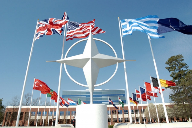 Albanija protiv prijema Makedonije u NATO