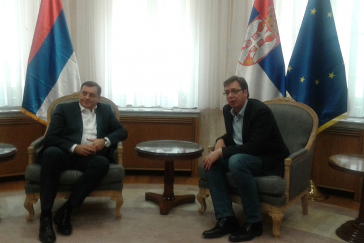 Počeo sastanak Dodika i Vučića