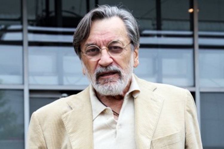 Dragan Nikolić ustao iz kreveta