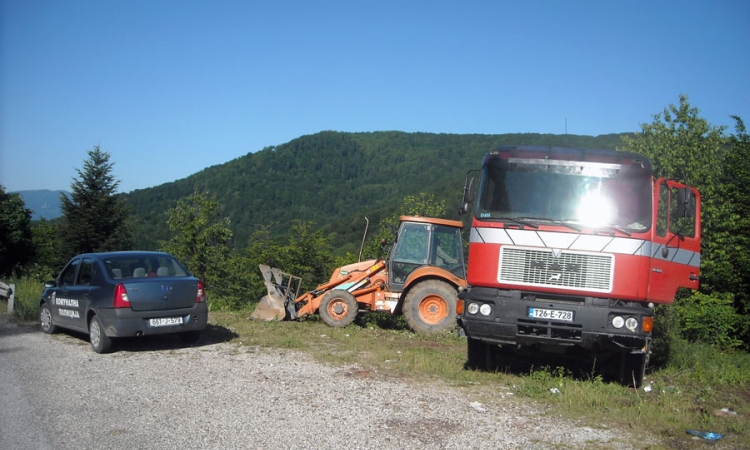 Počelo uklanjanje klaoničkog otpada
