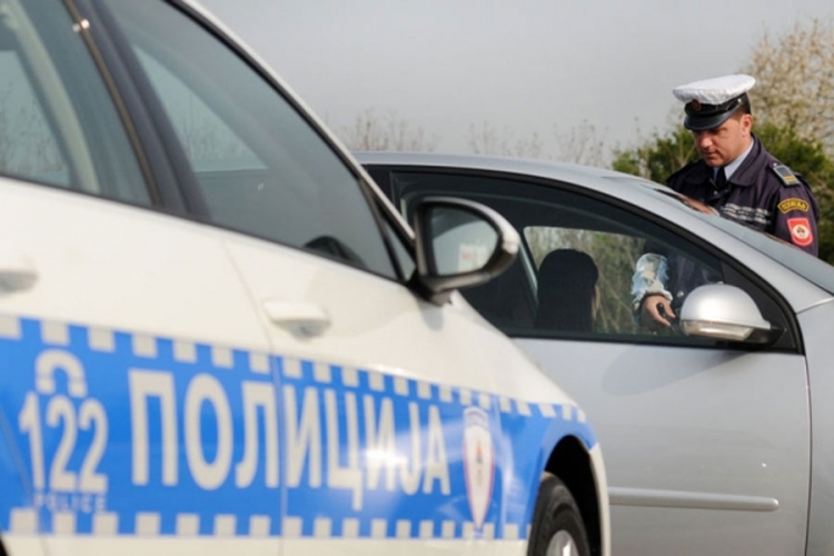Prebrza vožnja na autoputu Banjaluka - Gradiška