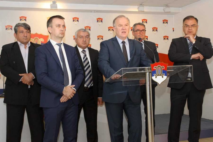 Opozicija želi Vladu sa Mićićem na čelu