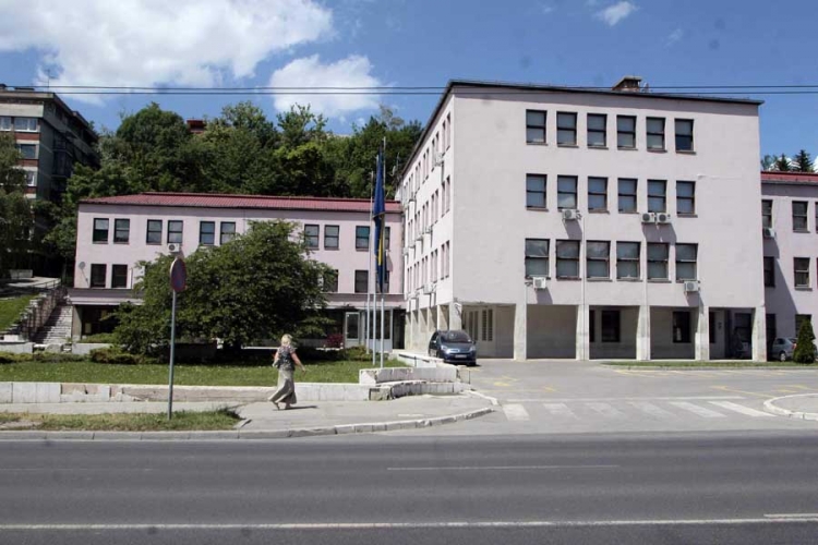Federacija u zastoju, a Vlada bira kadrove