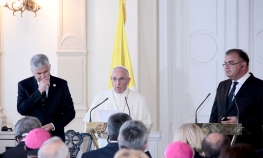 Papa: Sarajevo i BiH imaju posebno značenje