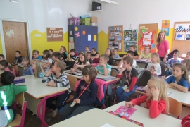 Povratnici žele učiti na srpskom jeziku