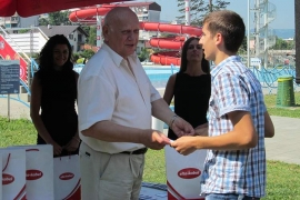 Ulaznice za bazen najboljim đacima