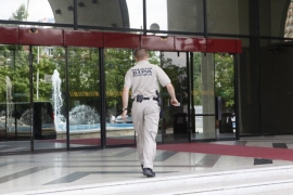 SIPA upala u hotel "Holiday" u Sarajevu, pretresaju poslovne objekte
