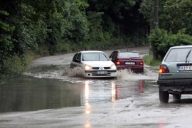 Bujice vode na ulicama Sarajeva