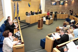 ČITAJTE U "NEZAVISNIM": Kriza i "status quo" sve do septembra?