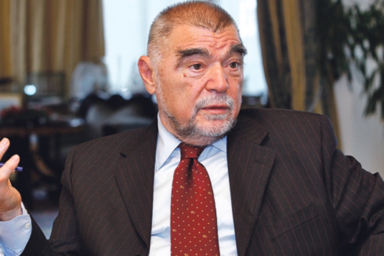 Mesić primio pošiljku sa sumnjivim prahom