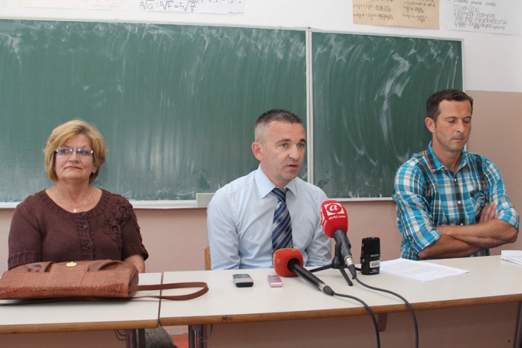 Školski odbor i radnici protiv smjene direktora Tehnološke škole