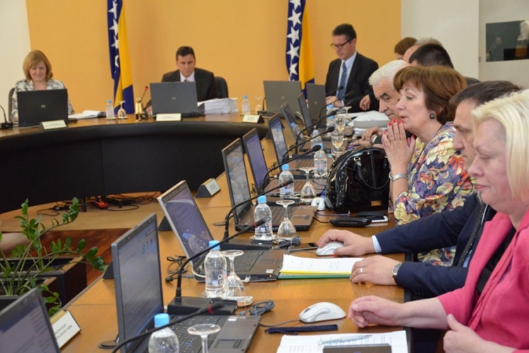 Prijavljeno 28 radnika u javnim preduzećima
