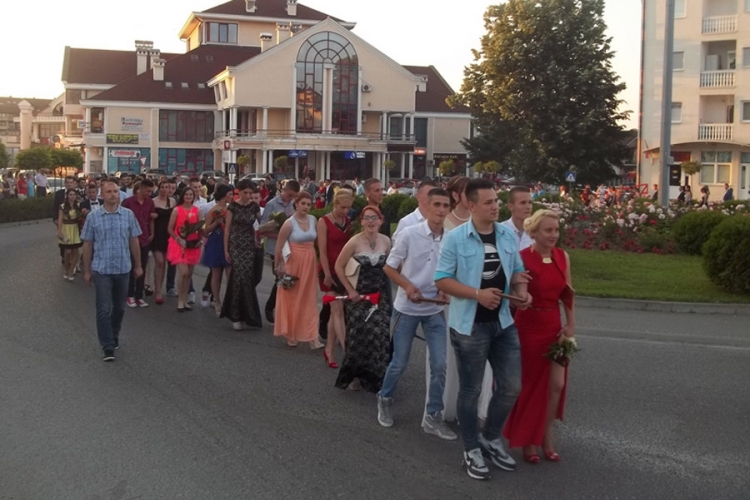 Slavlje maturanata SC "Mihajlo Pupin" iz Dervente