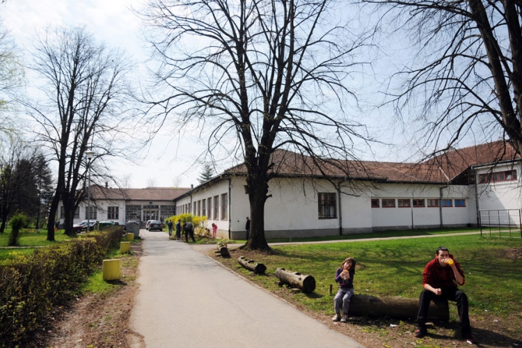 Prvačići otrovani salmonelom