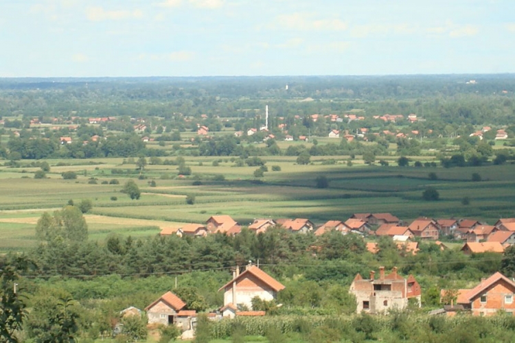 Posvađali se pa ženu udario sjekirom u glavu