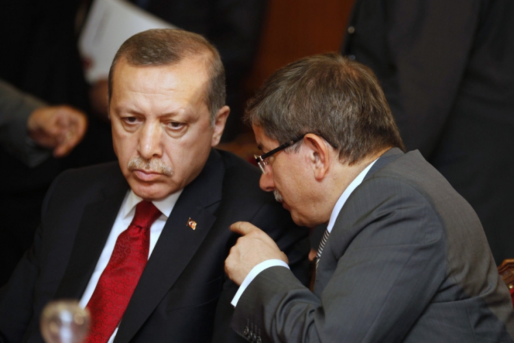 Erdoan prihvatio ostavku Vlade