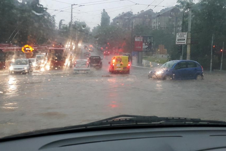 Jako nevrijeme pogodilo Beograd
