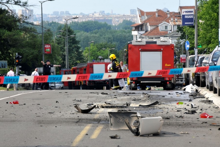Napadač gledao eksploziju džipa?