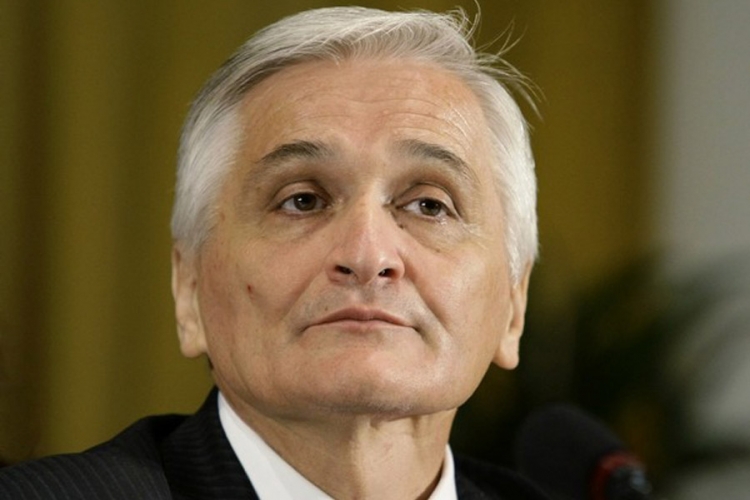 Špirić: Nerođenu srpsku djecu žele da stave na stub srama