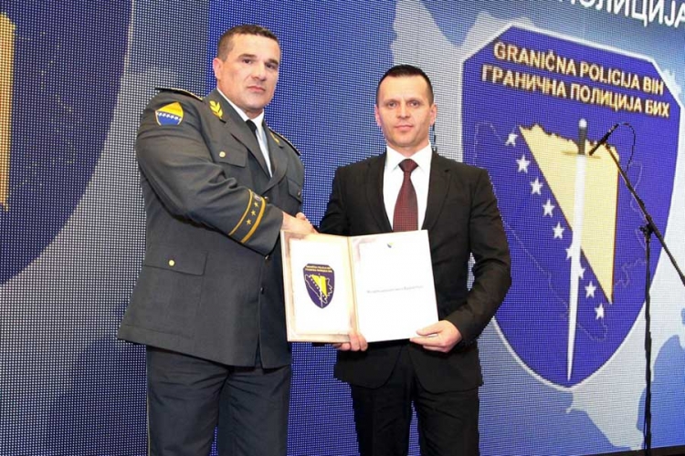 Zahvalnica MUP-u Srpske za saradnju sa graničnom policijom